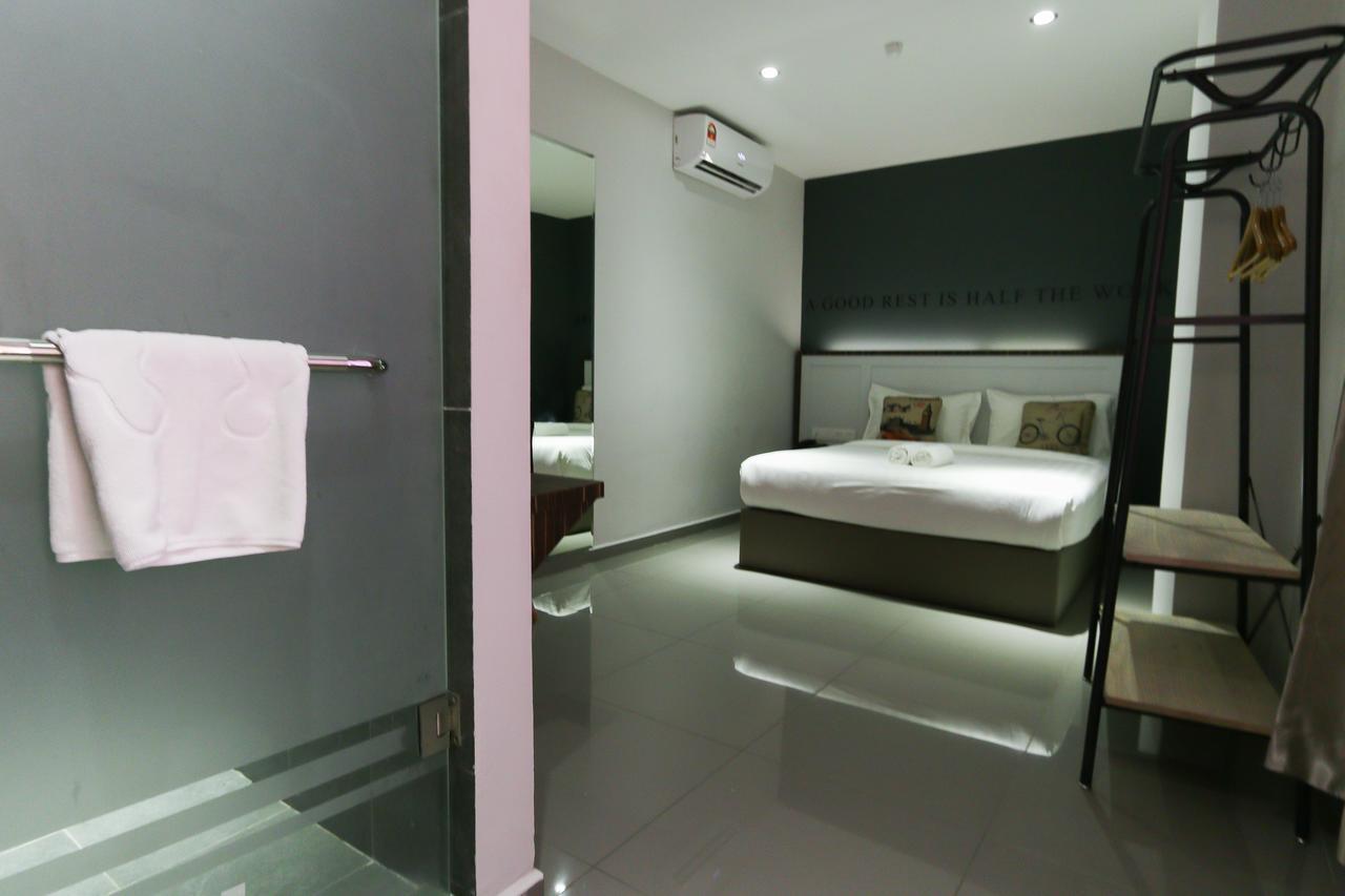 Hotel 99 Kota Kemuning Shah Alam Bagian luar foto