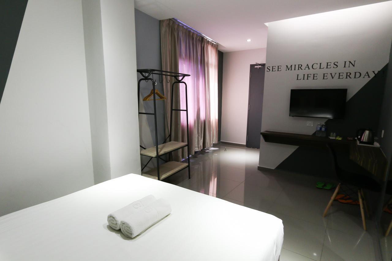 Hotel 99 Kota Kemuning Shah Alam Bagian luar foto