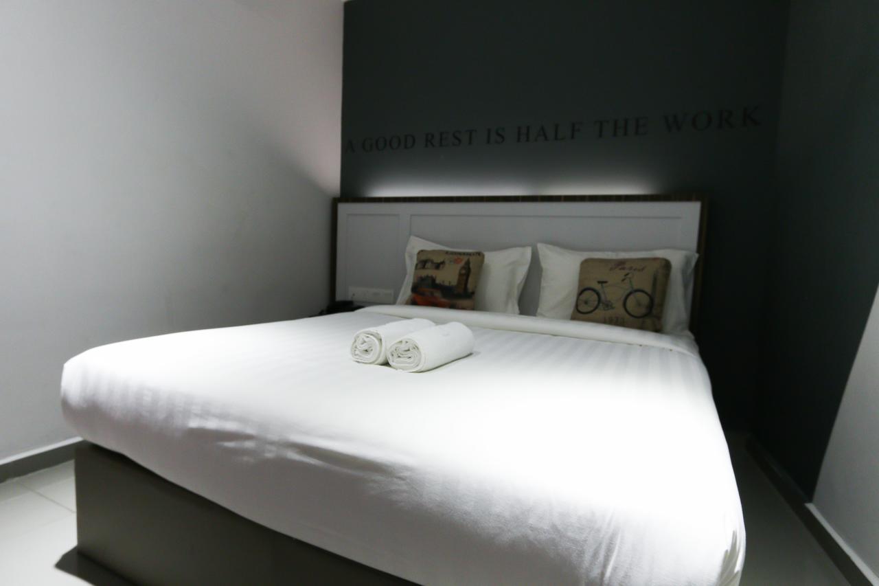 Hotel 99 Kota Kemuning Shah Alam Bagian luar foto