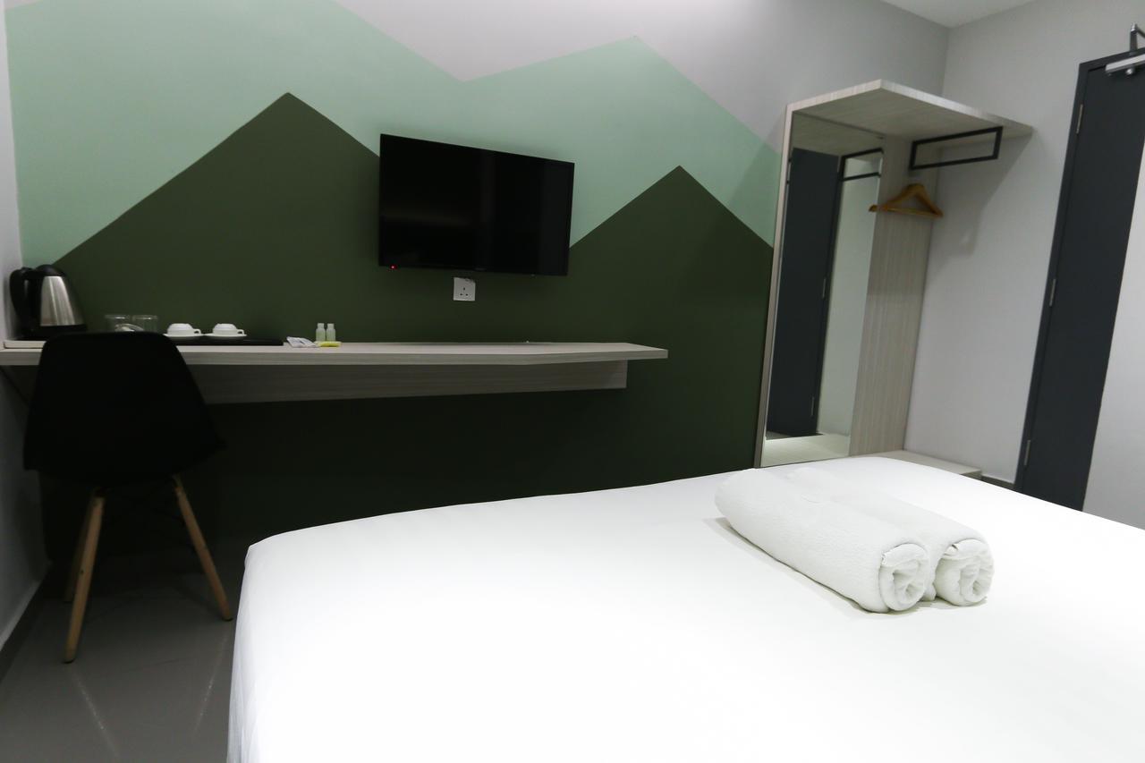 Hotel 99 Kota Kemuning Shah Alam Bagian luar foto