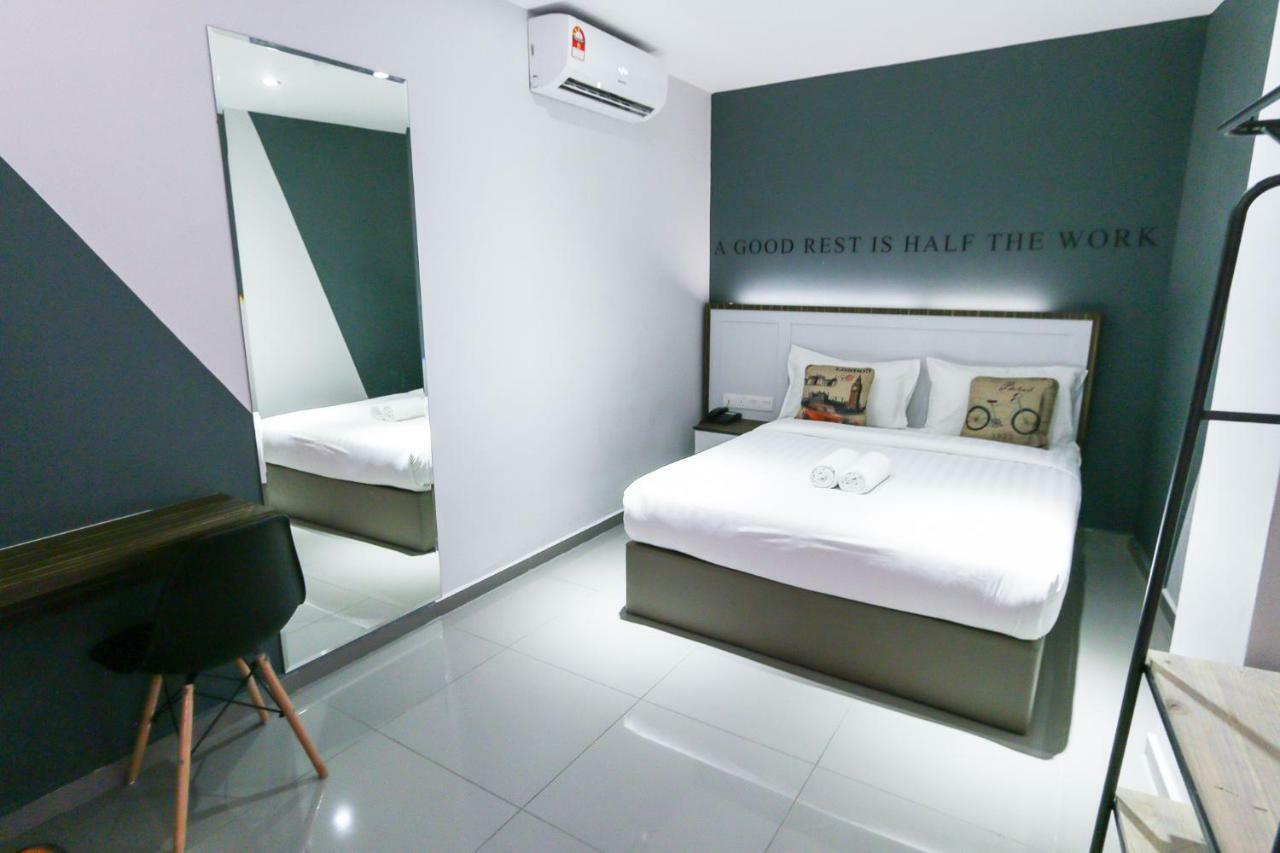 Hotel 99 Kota Kemuning Shah Alam Bagian luar foto