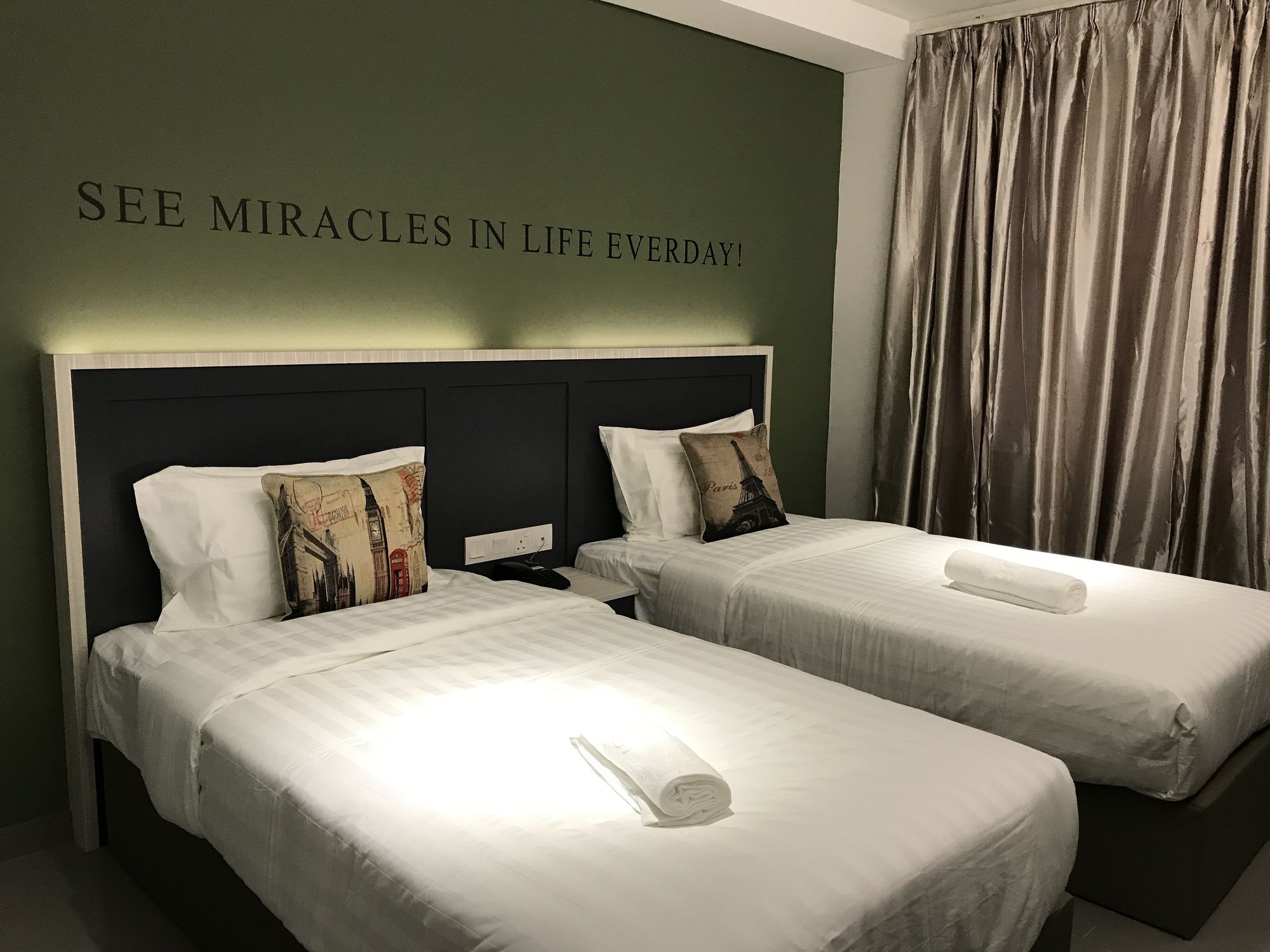 Hotel 99 Kota Kemuning Shah Alam Bagian luar foto